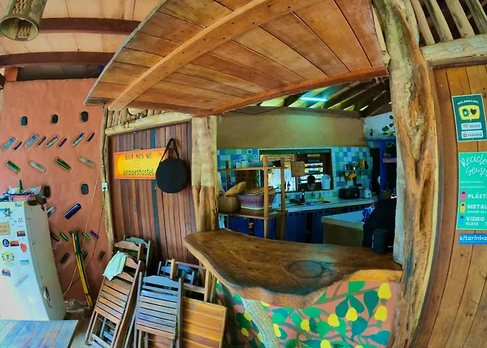 Raizes Eco Hostel